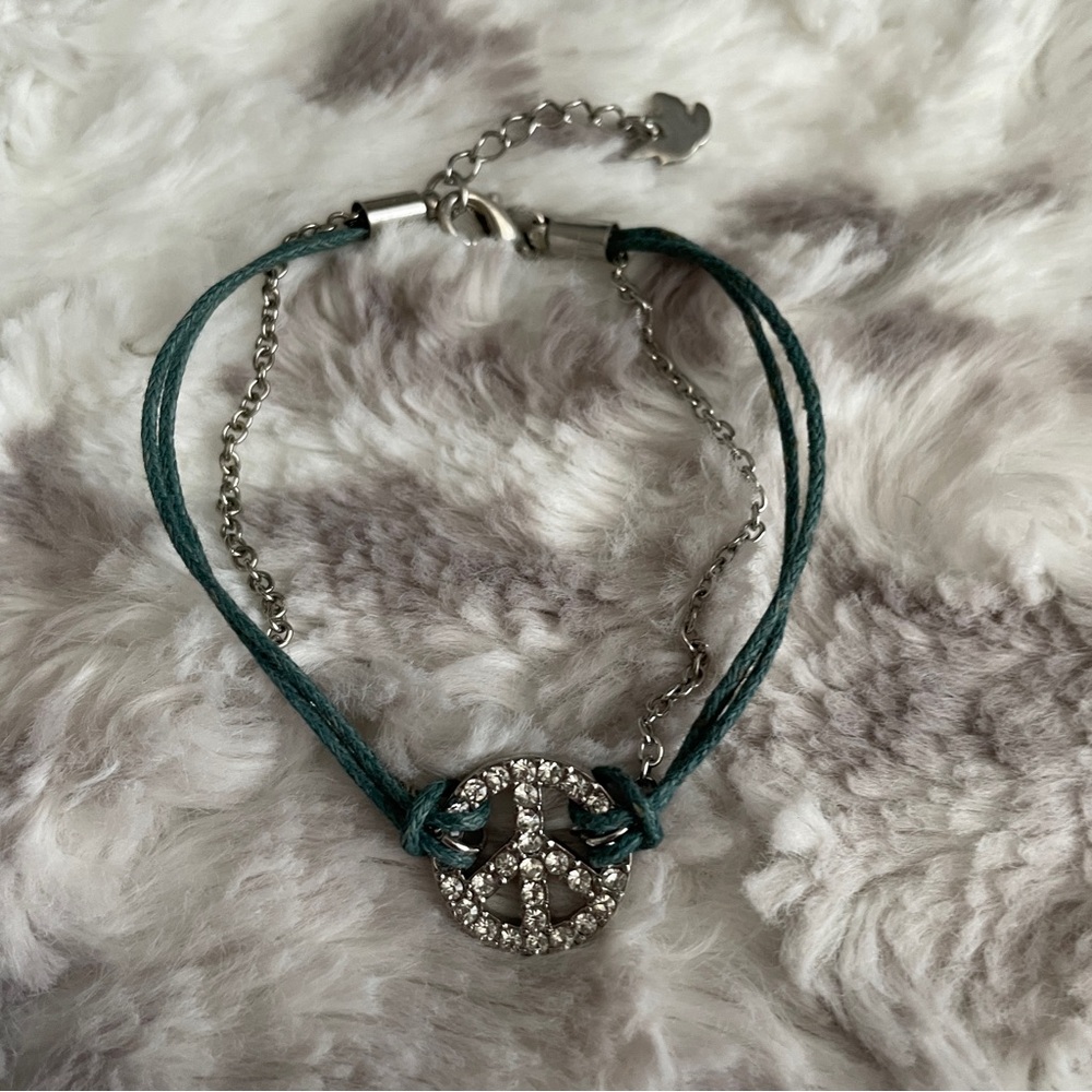 Claire’s Peace Sign Bracelet